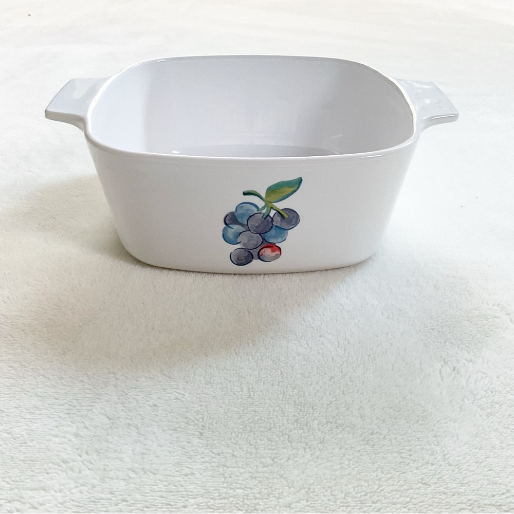 CorningWare Fruit Basket Grapes 1.5 Qt Square Casserole Dish Vintage 1970s